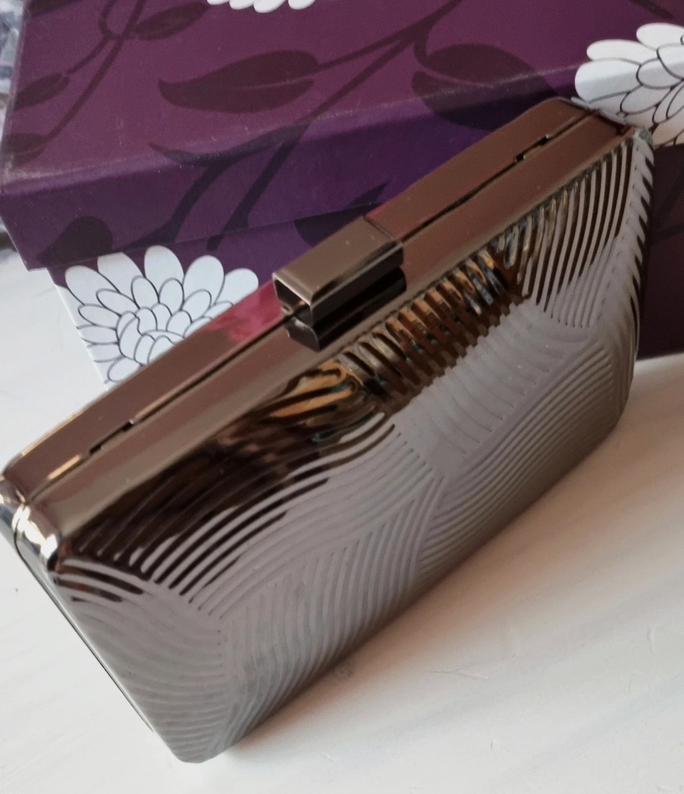 Precioso bolso de mano💜
