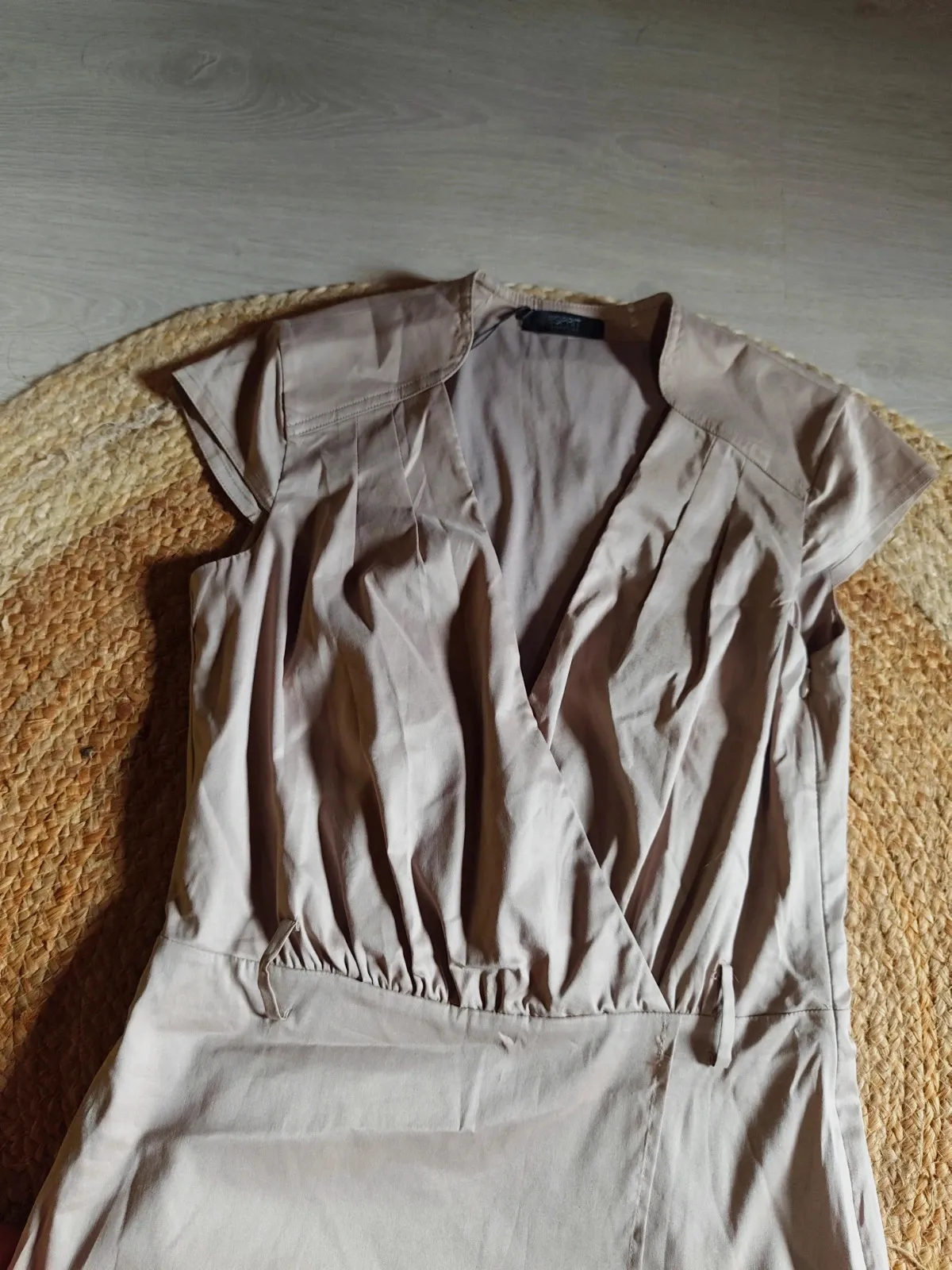 Robe Esprit beige portefeuille chic – Esprit – beige – taille M / 38 4
