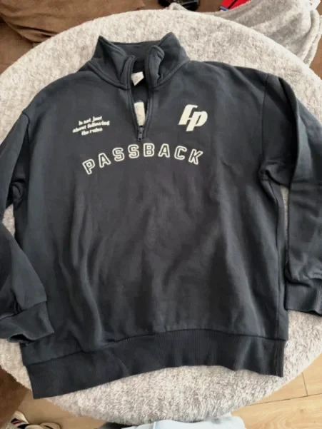 Sudadera Fair Play con cremallera media negra blanca