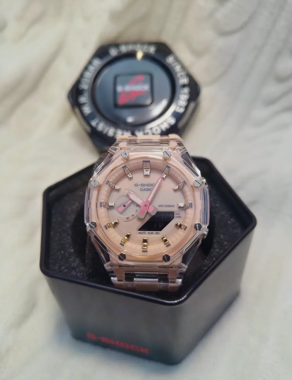 Montre G-Shock rose transparent – Casio – rose poudré – taille S 2