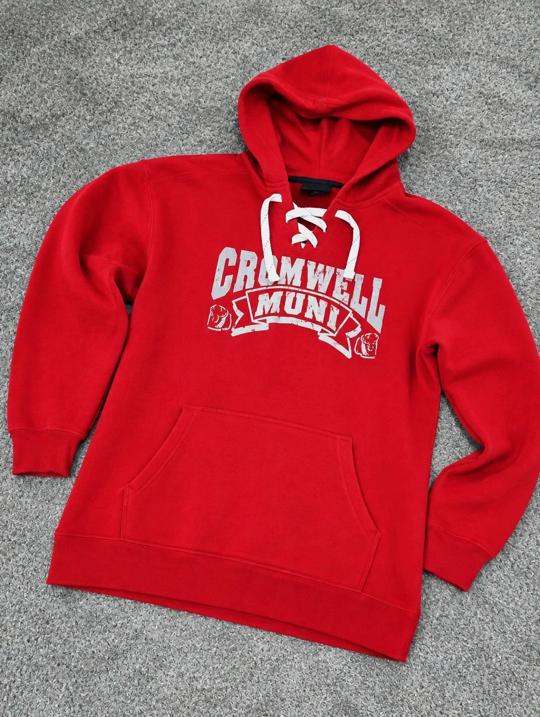 Sweat à capuche rouge avec lacet Taille M