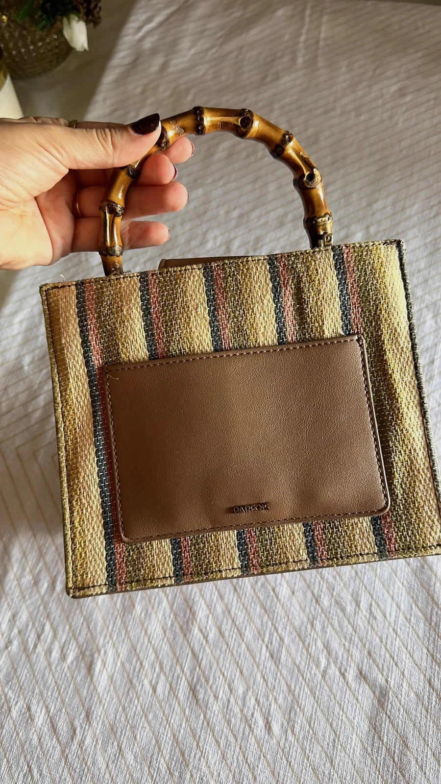 Bolso de mano elegante marrón