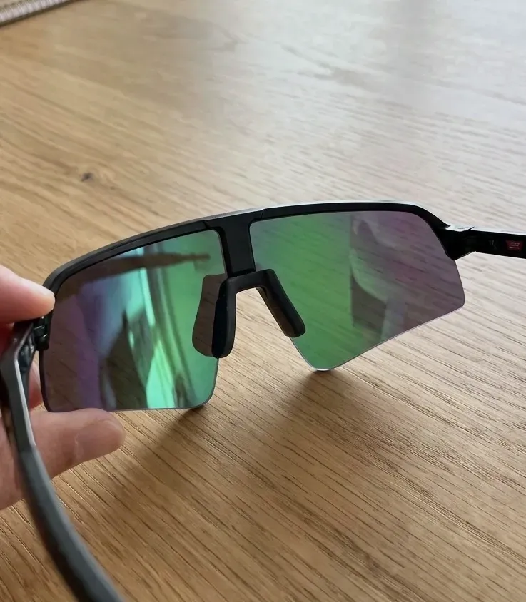 Lunettes de soleil sport iridescent – Oakley – noir et turquoise 2