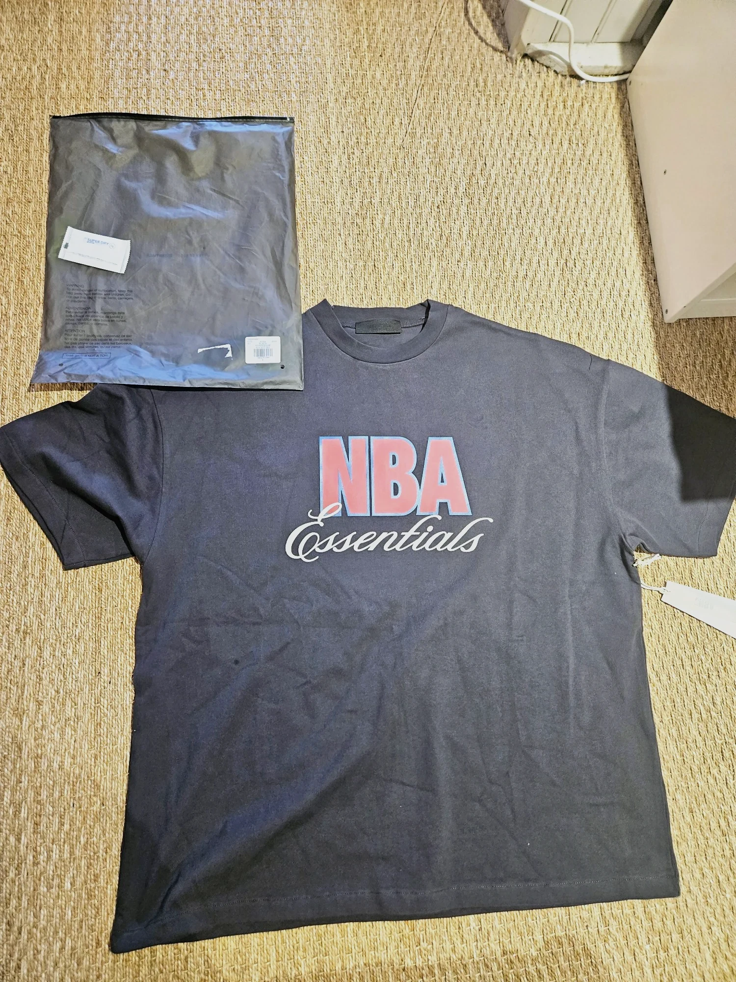 T-shirt NBA Essentials noir logo