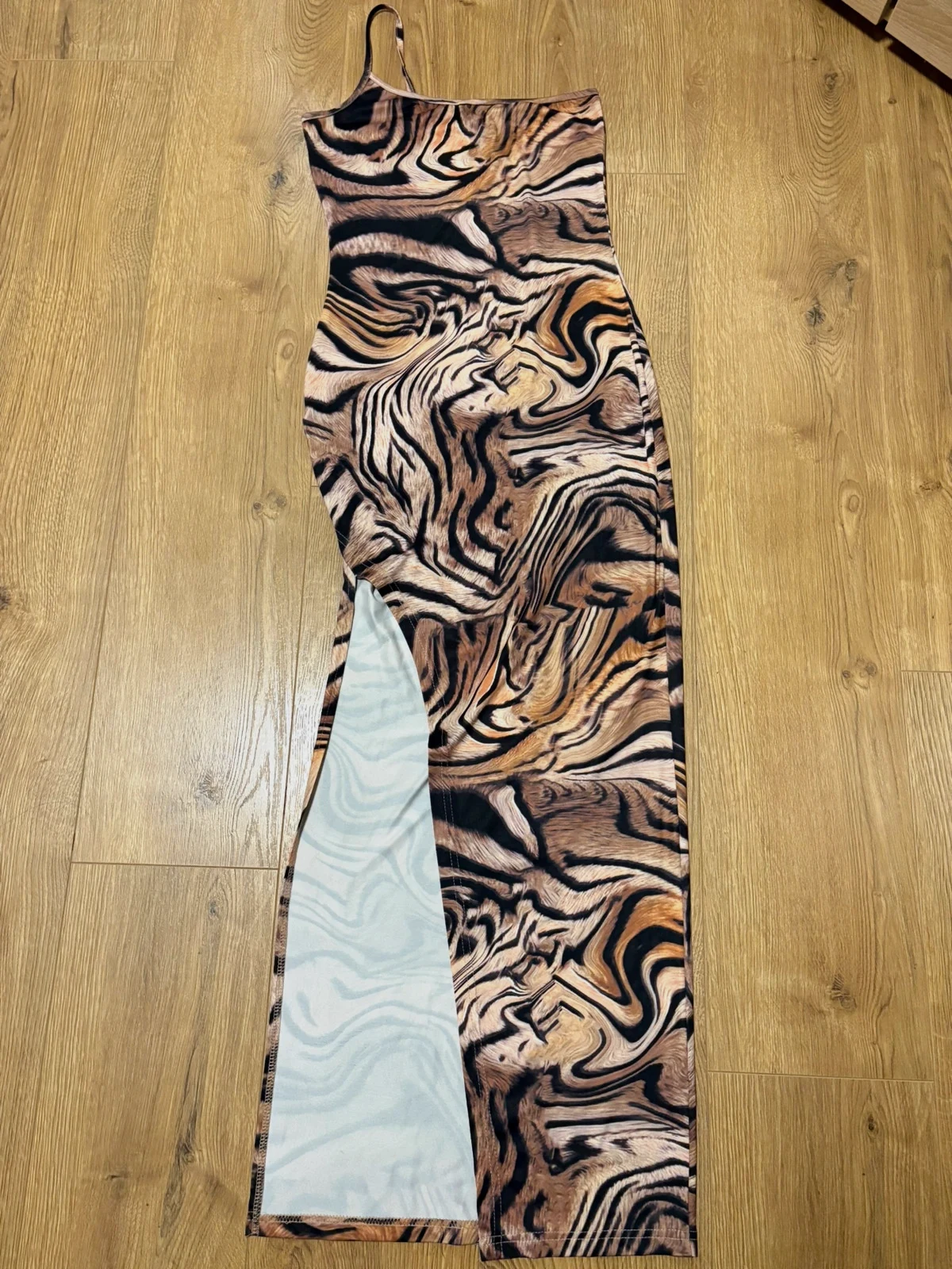 Robe brune avec motifs – Shein – taille XS / 34 / 6