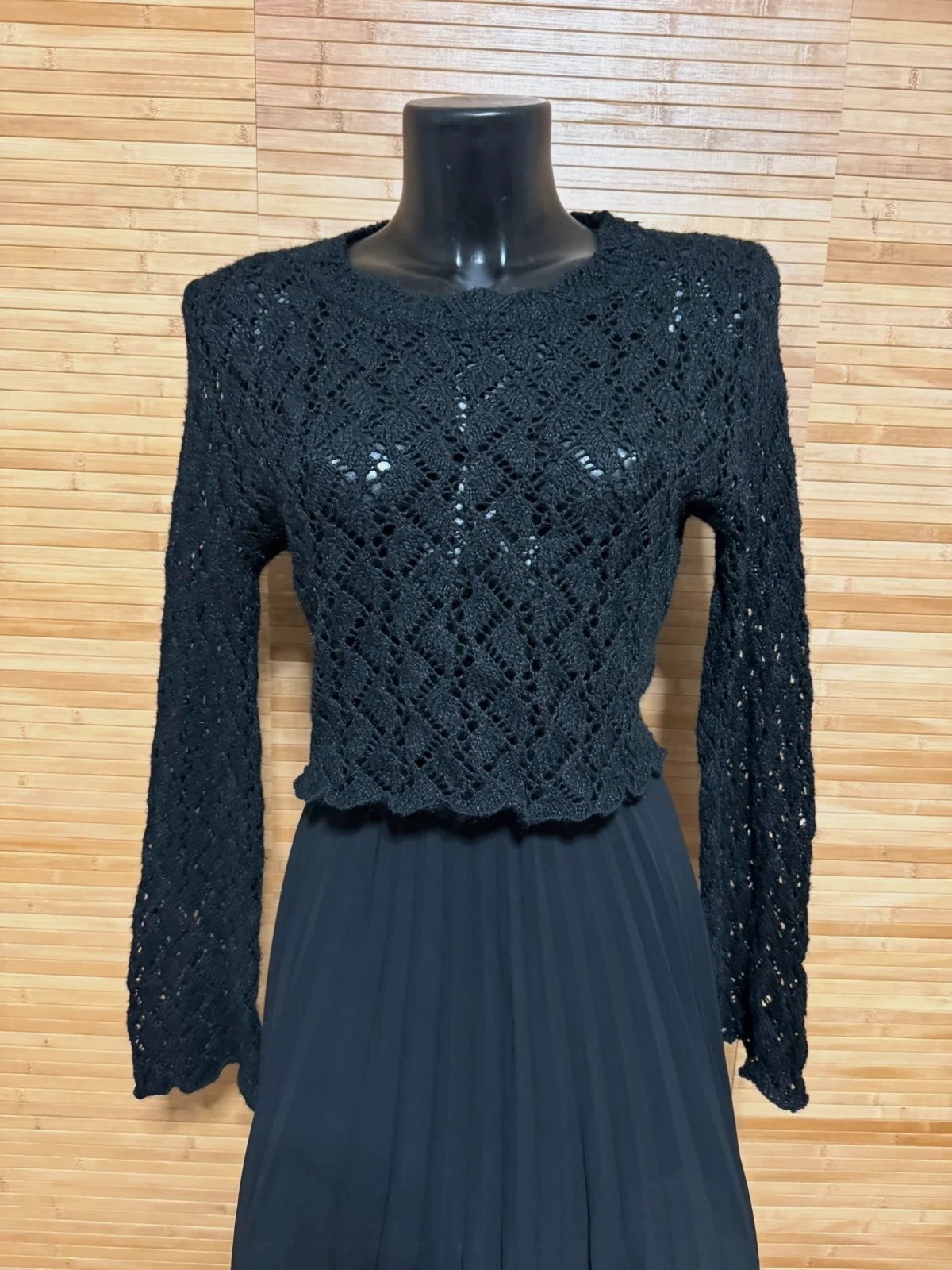Divino jersey calado crop de Monki talla S 😍