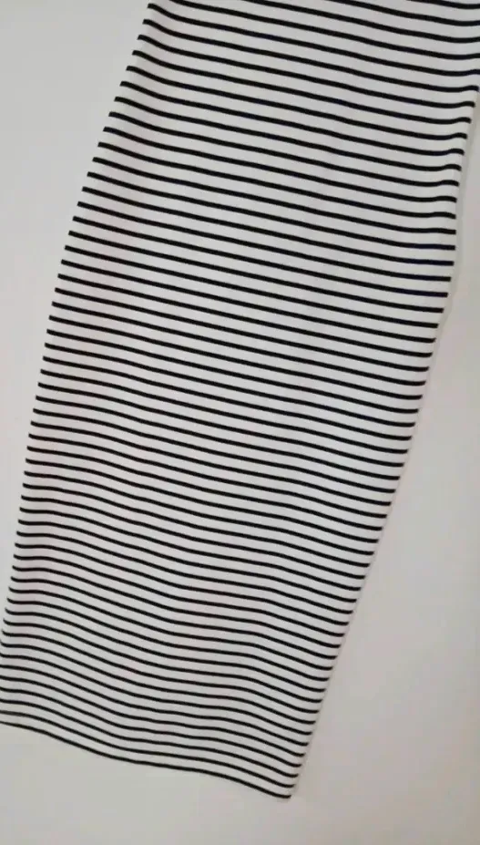vestido diseño entallado Talla S  – Zara – blanco y negro – taille S 5