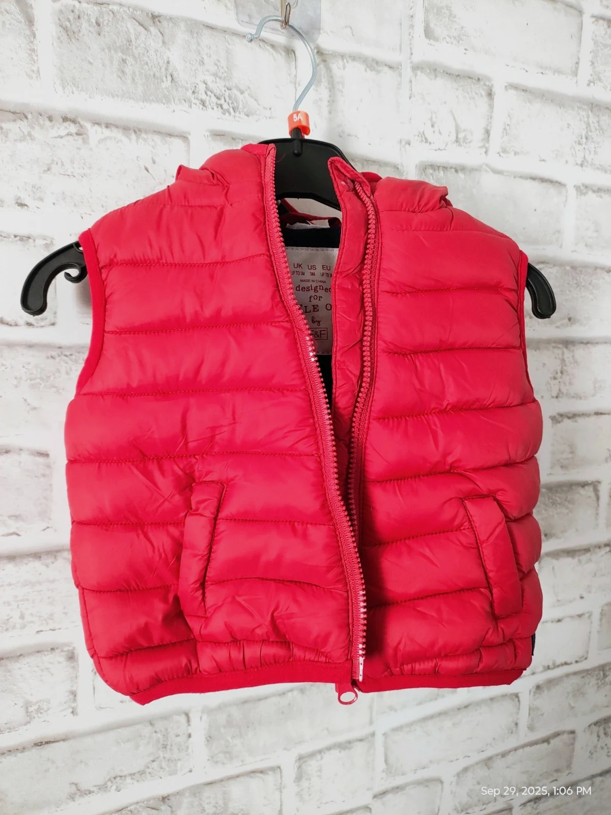 Sliveless jacket