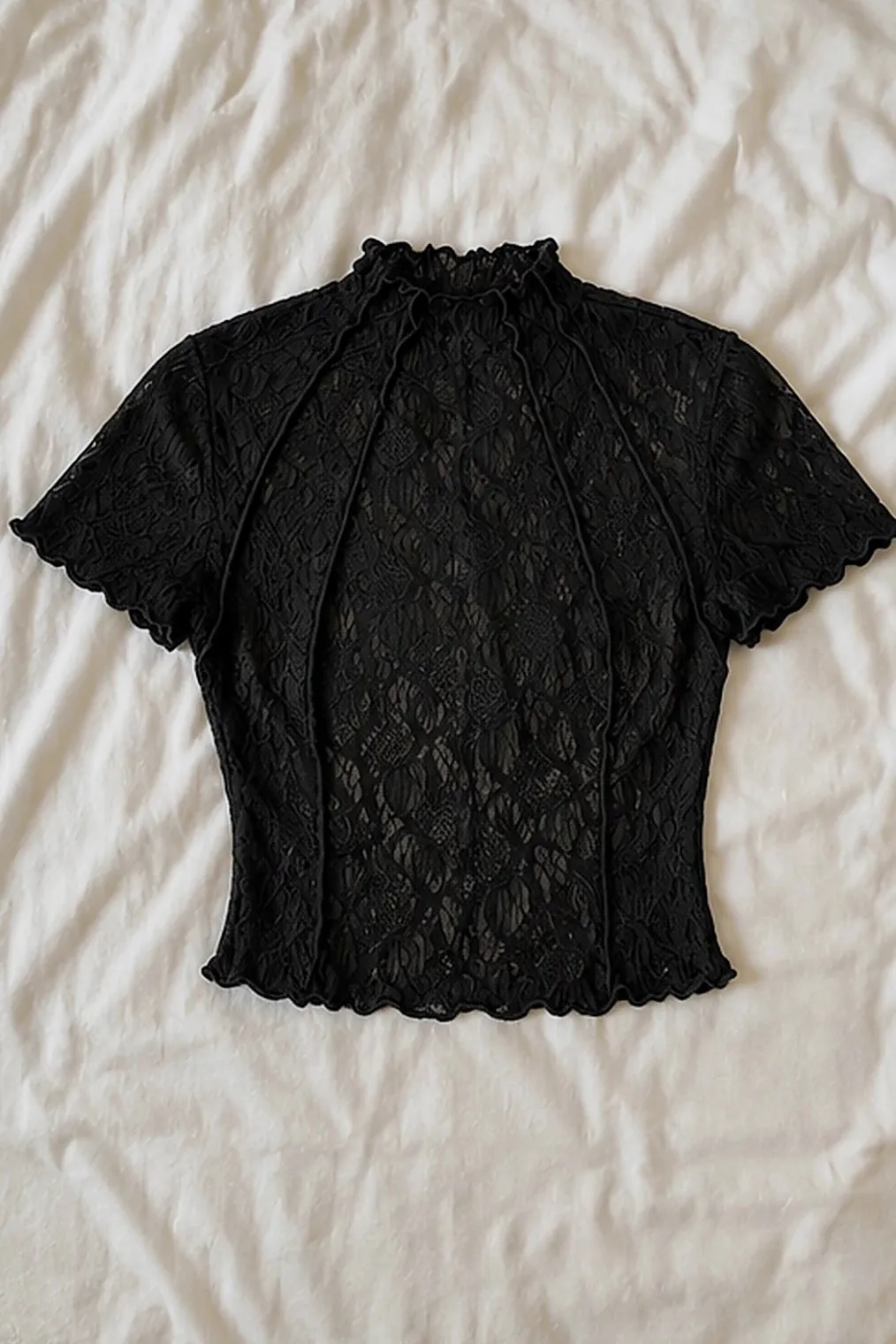 Haut court en dentelle noire col montant – Atelier Giverny – noir – taille S 3