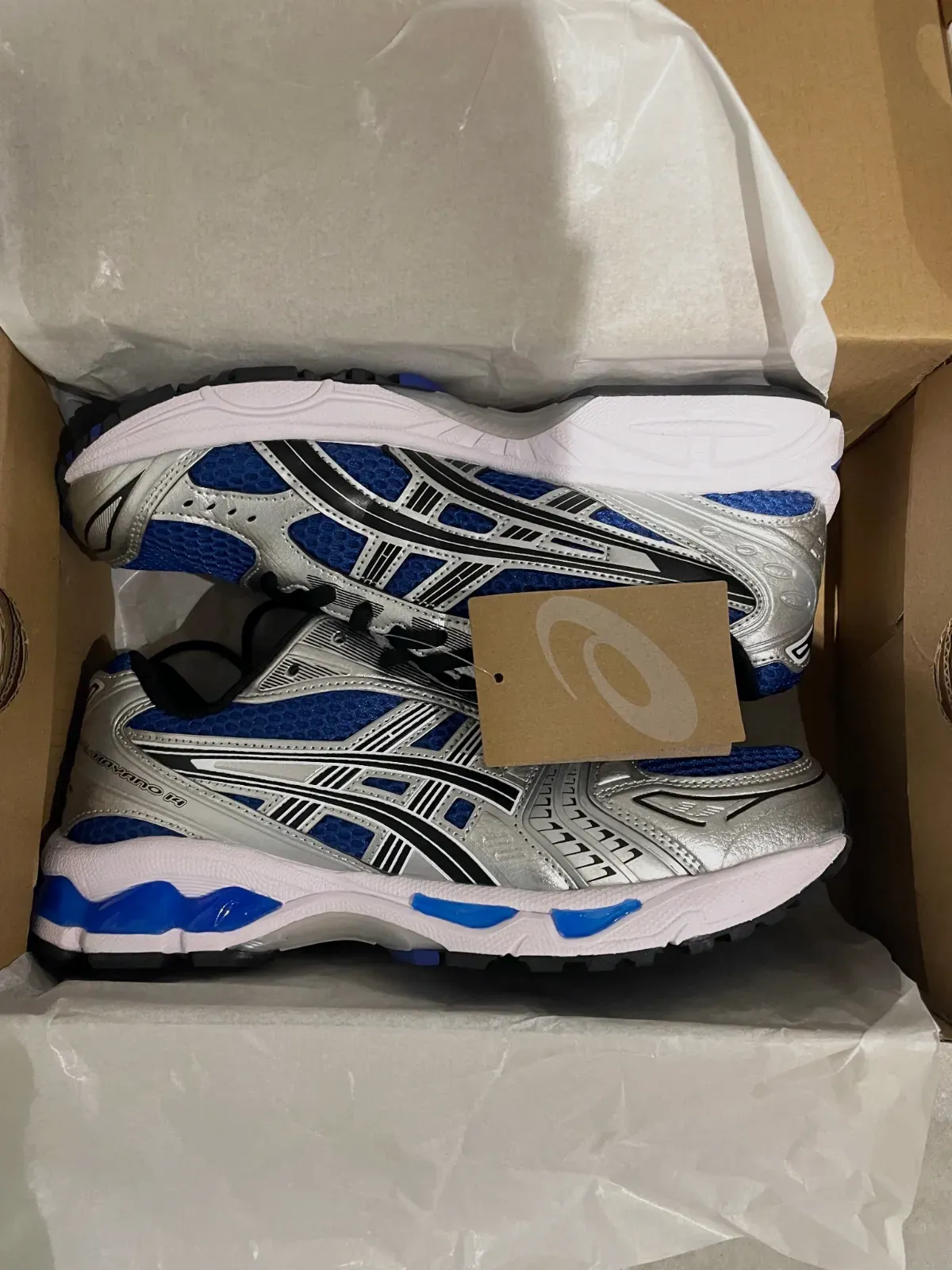 paire d'asics neuf  – Asics 2