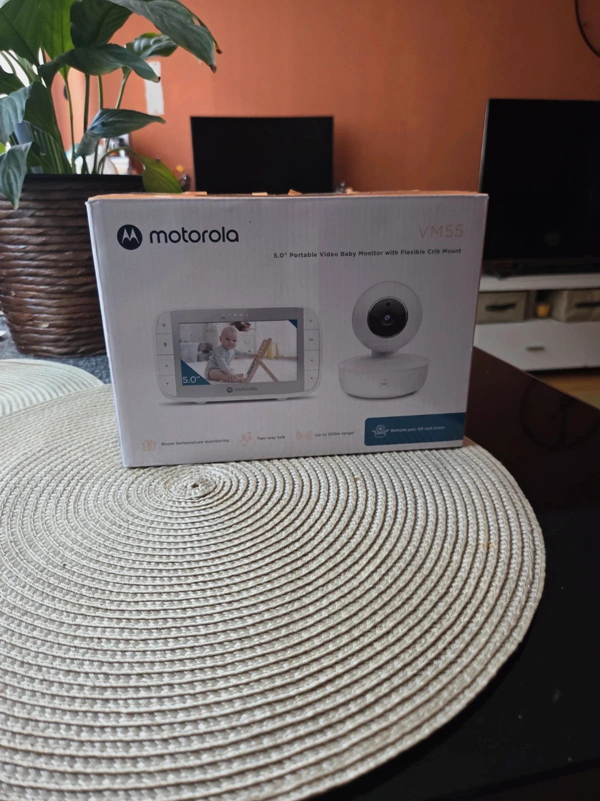 monitor de video portátil para bebés Motorola VM55. – Motorola