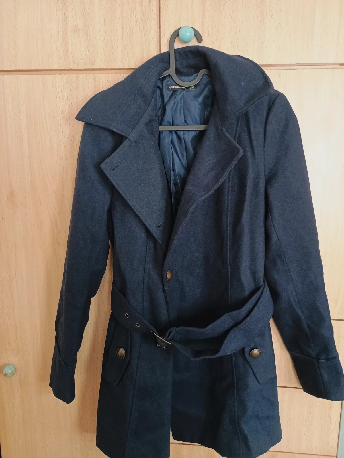 Abrigo de paño azul marino Stradivarius con cinturón Talla S – Stradivarius – taille S / 36 / 8