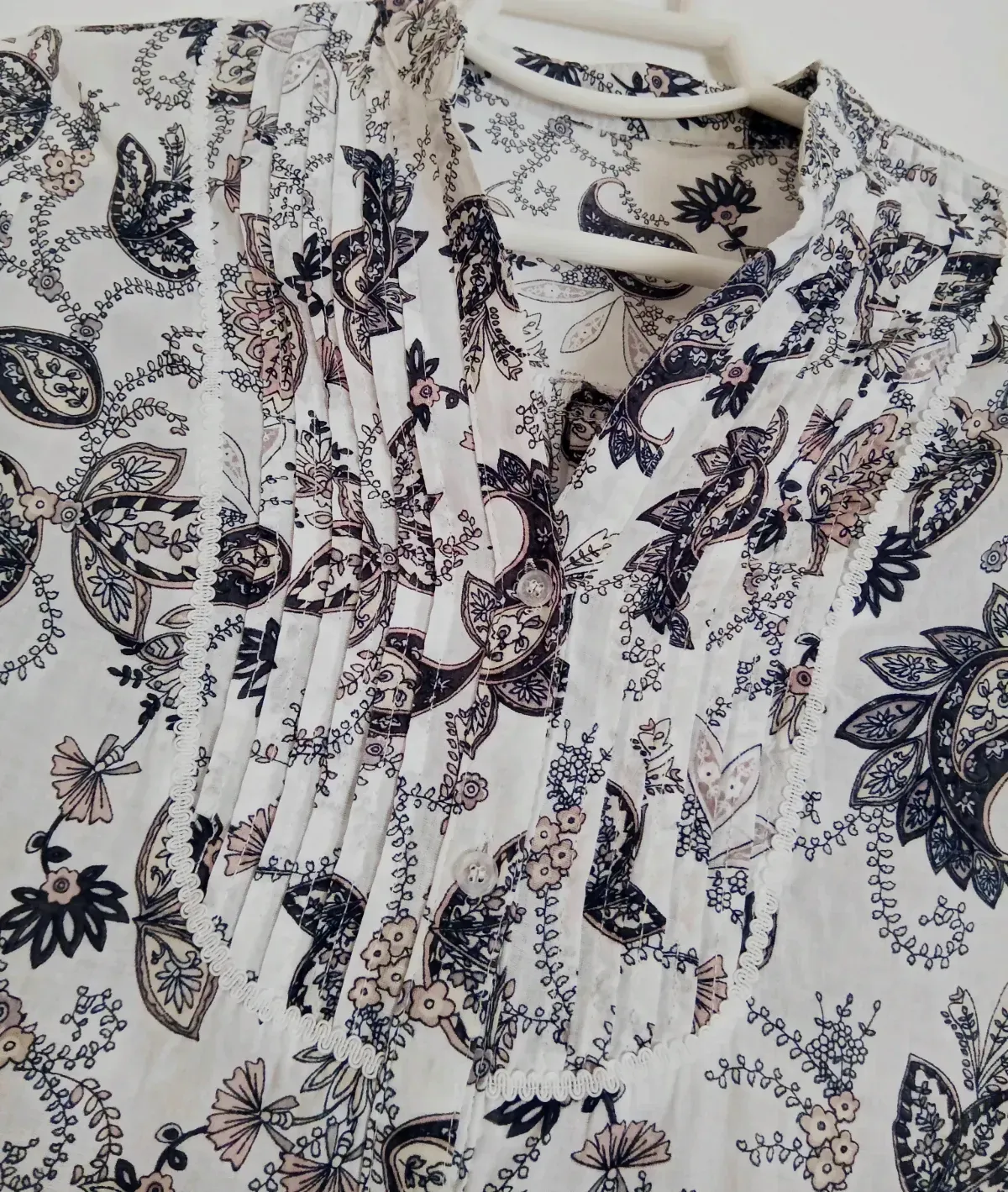 Camisa de mujer con un bonito estampado talla S  – zara – blanco y negro – taille S 7