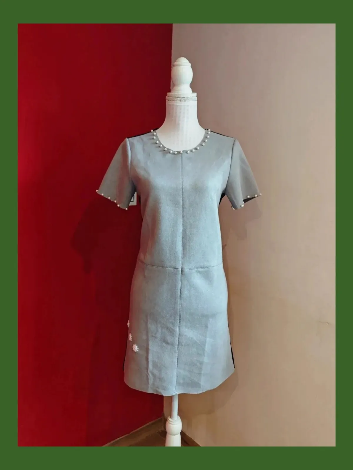 🌺 Vestido de antelina gris delante con perlas en escote y mangas y punto negro detrás – Shimai – taille L / 40 / 12 2