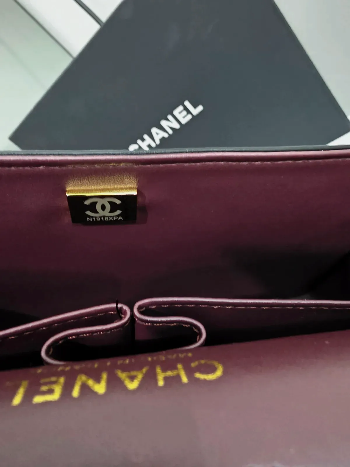 Chanel Flap Bag Matelassé Noir Chaîne Dorée – Chanel – noir – taille Taille unique 4