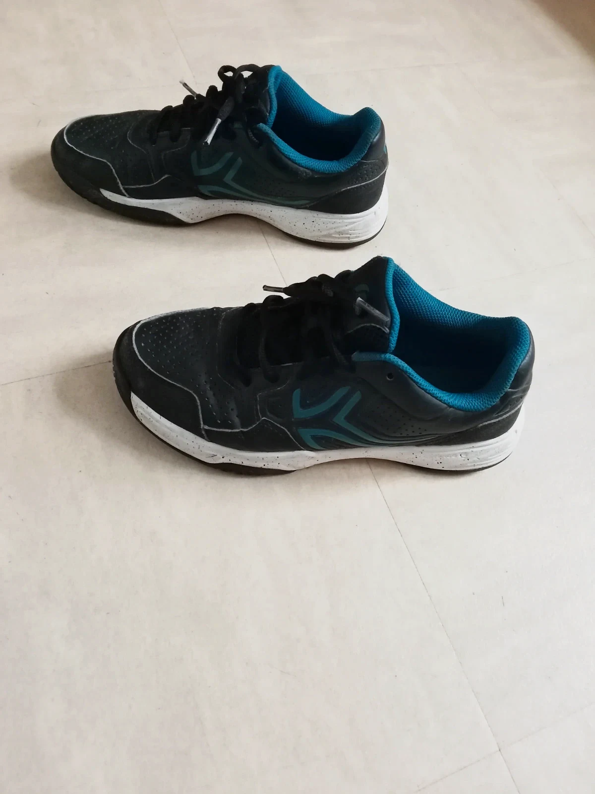 Chaussures de sport Artengo taille-38