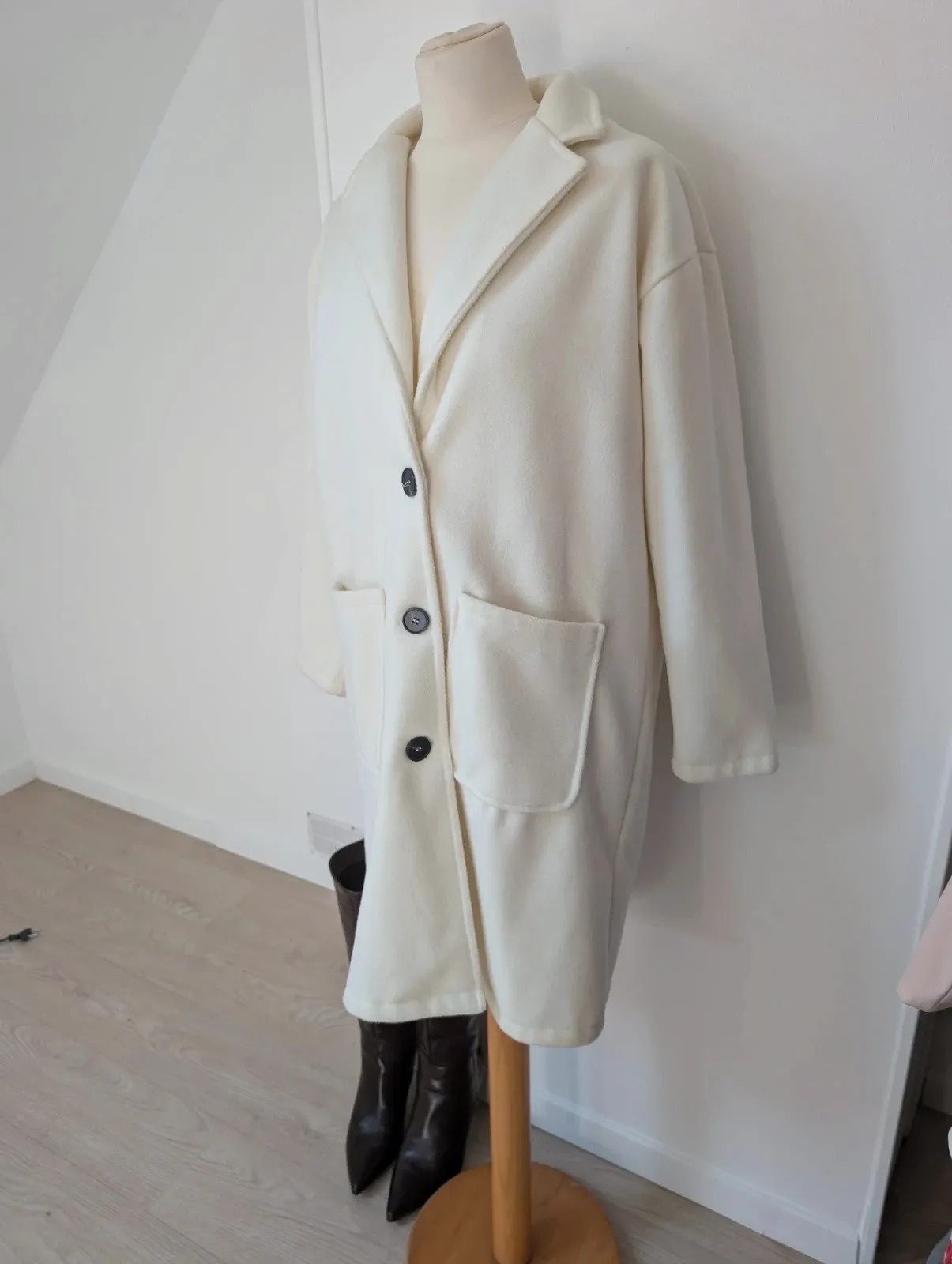 Manteau beige crème hiver TU jusqu'au 42 – Italia Independent – taille Taille unique 3