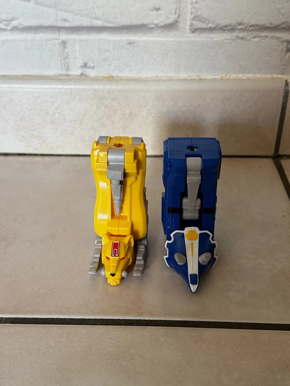 Power Rangers Mighty Morphin Tricératops Dinozord et Tigre à Dents de Sabre – Power Rangers – taille Taille unique