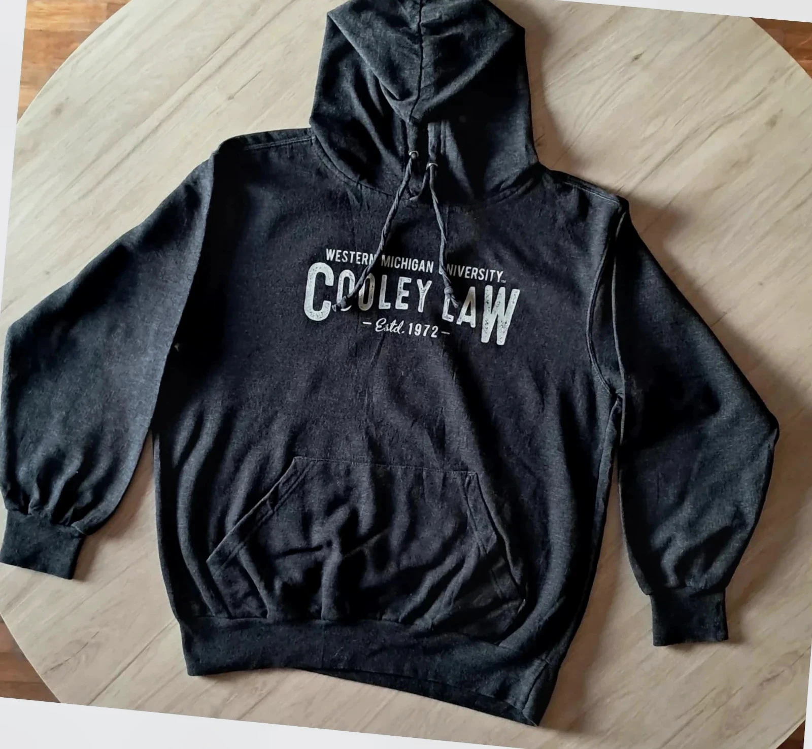 Sweat Cooley Law Western Michigan University par MV Sport taille M – MV Sport – taille M