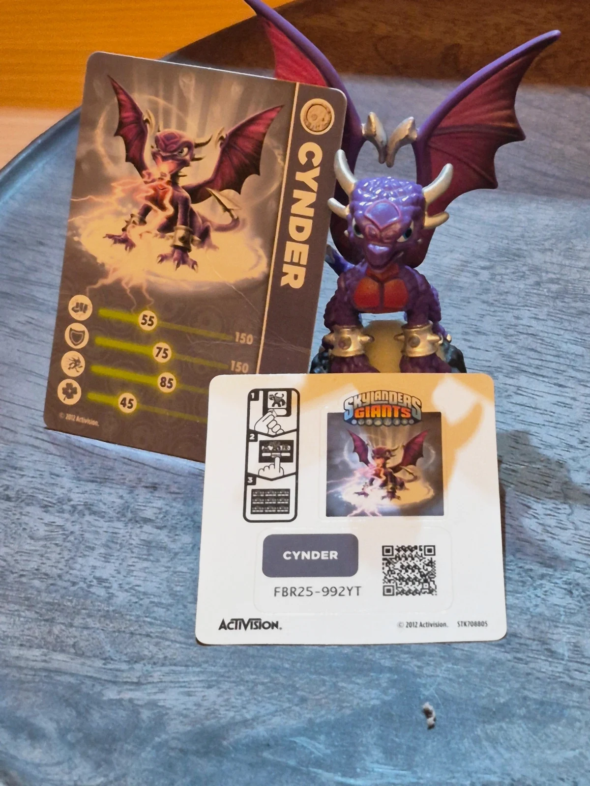 Figurine Skylanders Giants - Cynder (Série 2)