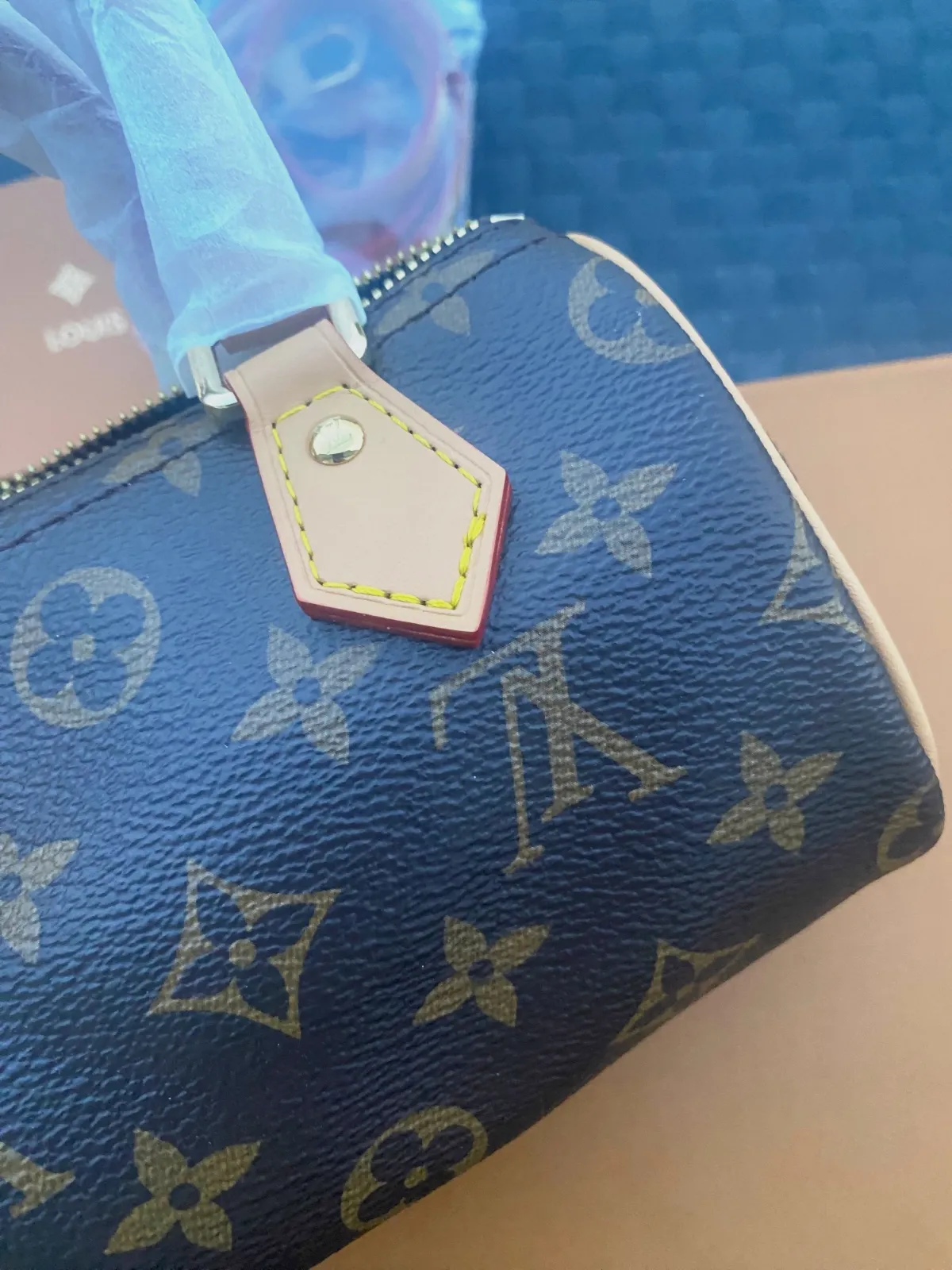 sac a main LV – LV 2
