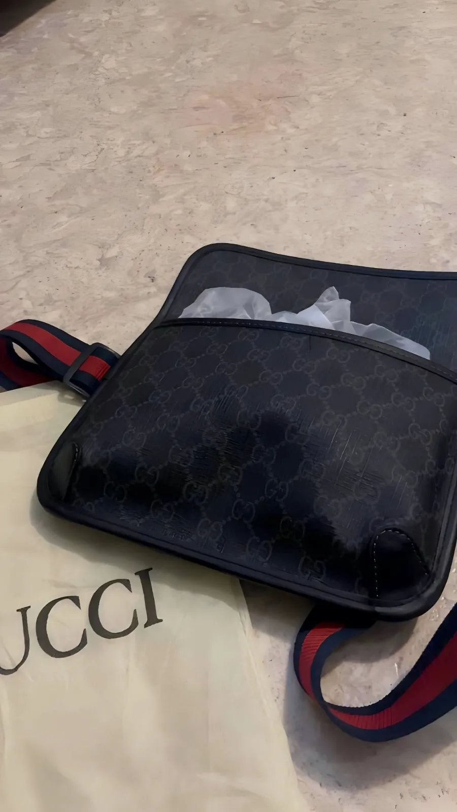 Sacoche Gucci noir - modèle très recherché – Gucci – taille Taille unique 3
