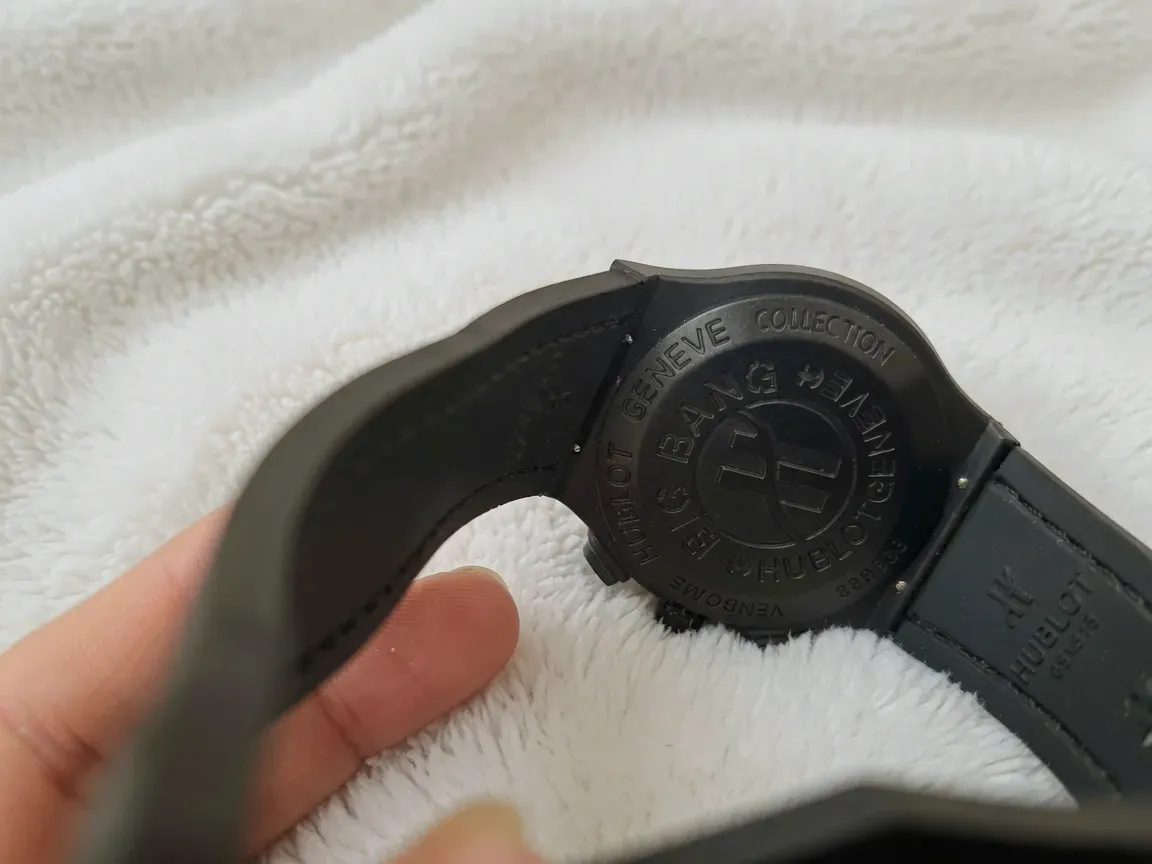 Montre chronographe cadran vert militaire – Hublot – cadran vert kaki, boîtier noir – taille Taille unique 2