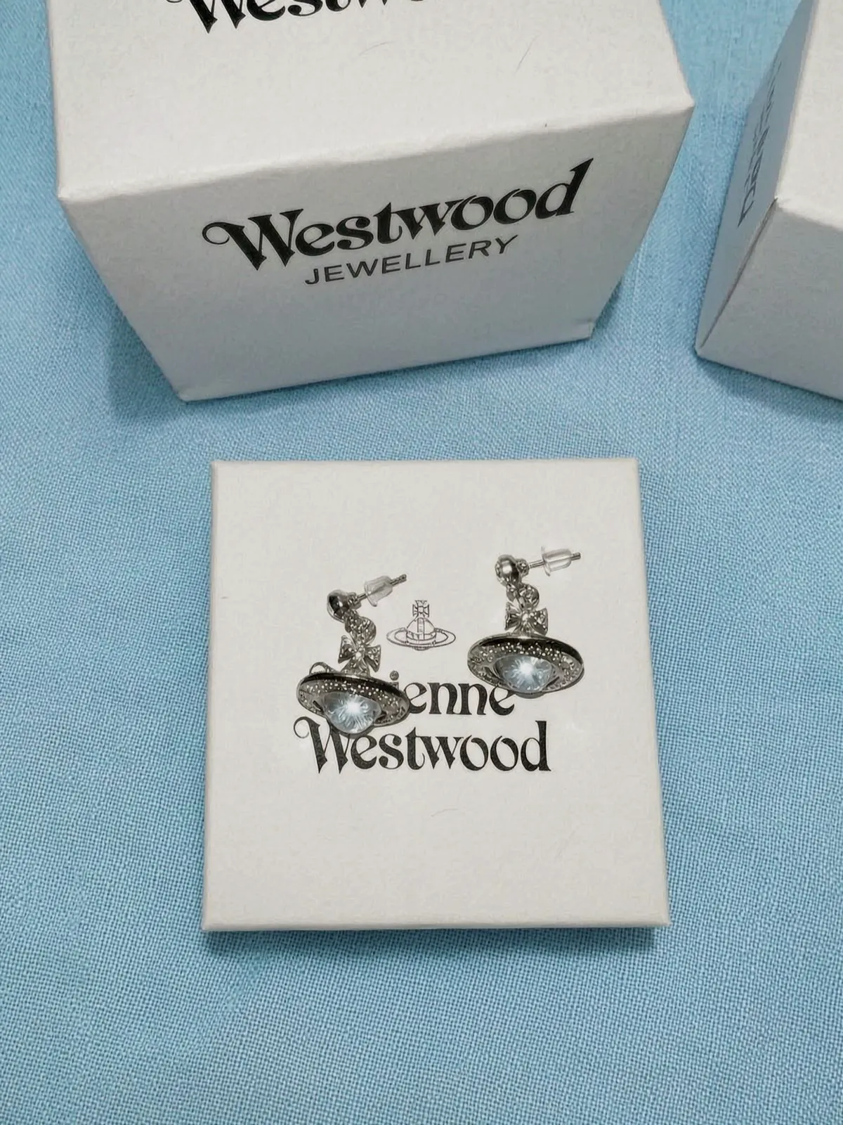 Boucles d'oreilles strass argentées – Vivienne WestWood – argenté 4