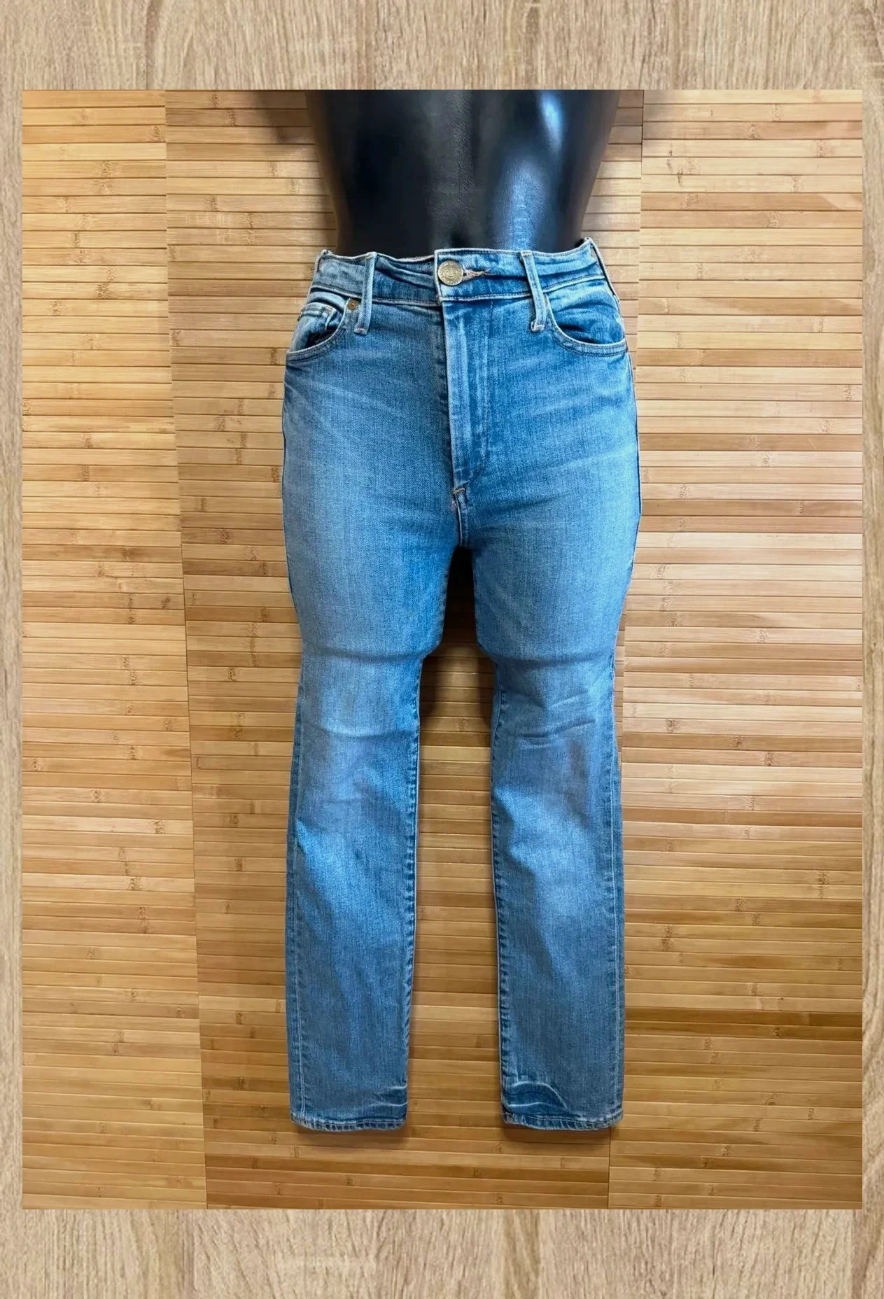 Vaquero pitillo elástico marca True Religión , talla W25 -34 España 😍