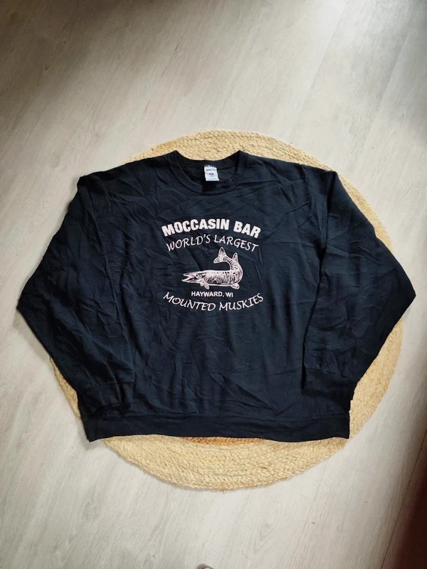 Sweat Jerzees noir imprimé Moccasin Bar 🎣
