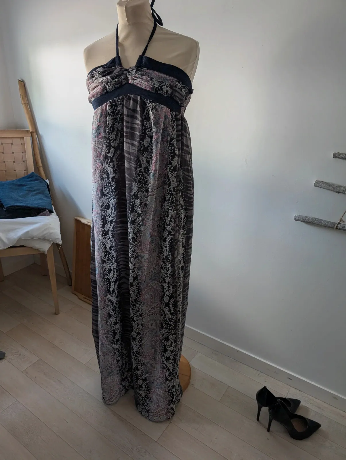 Robe longue marque Angelie imprimé gris et rose taille 38/40 – Angelie – taille L / 40 / 12 3