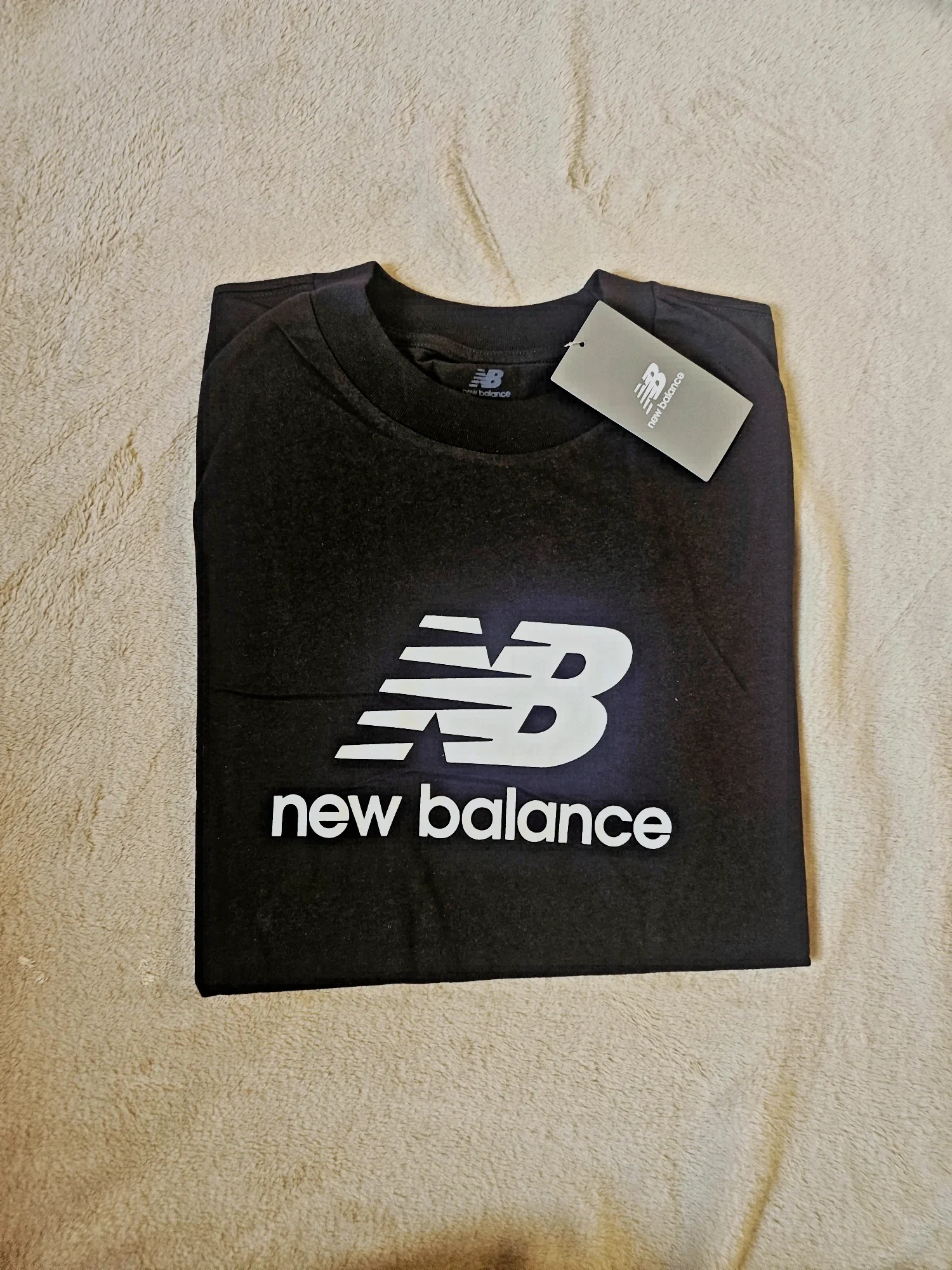 T-shirt New Balance noir taille S