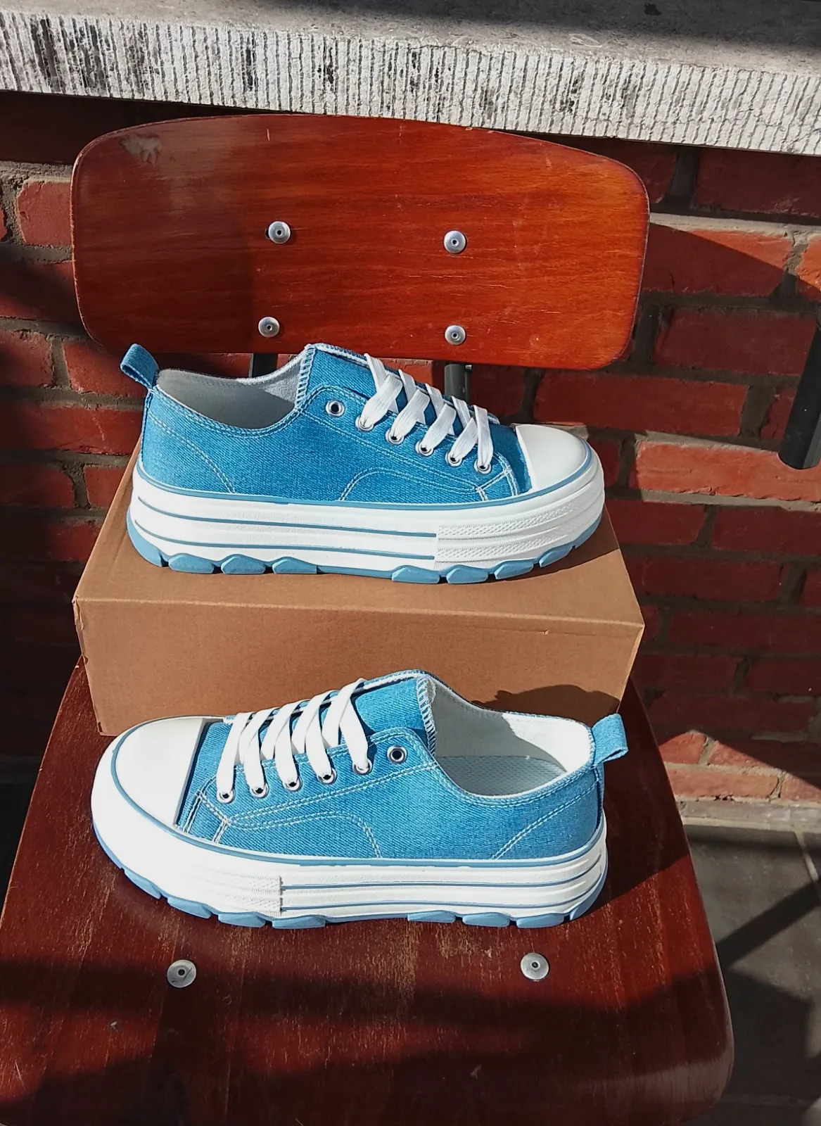Basket bleue 39 – taille 39 4