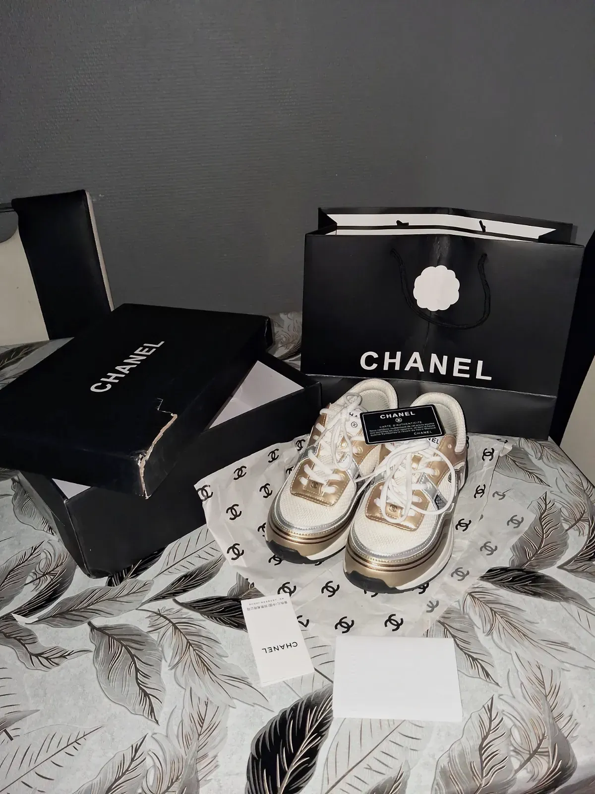 Baskets Chanel dorées et argentées – Chanel – taille EU 41 4