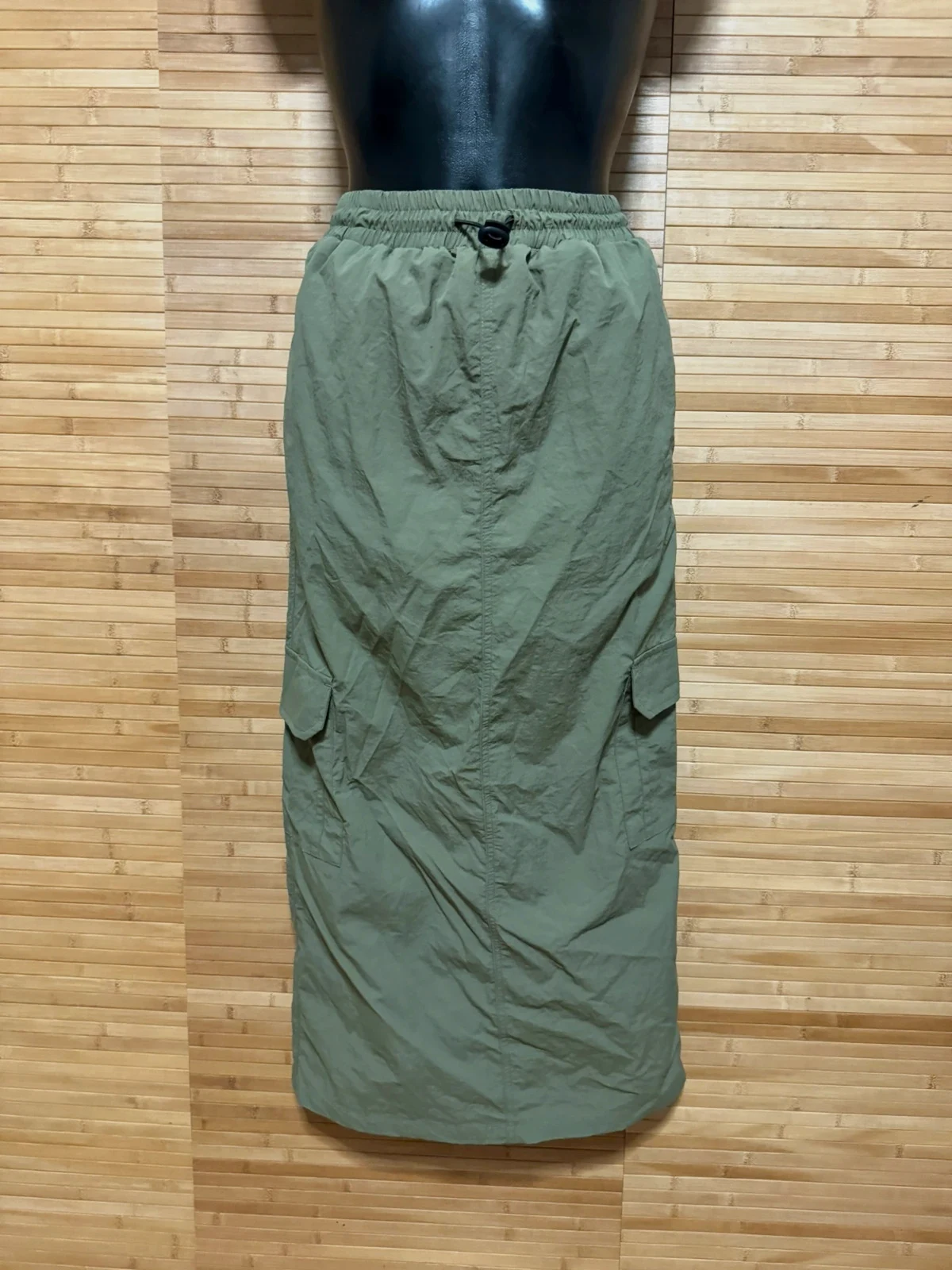 Divina falda cargo marca America today Talla XS 😍