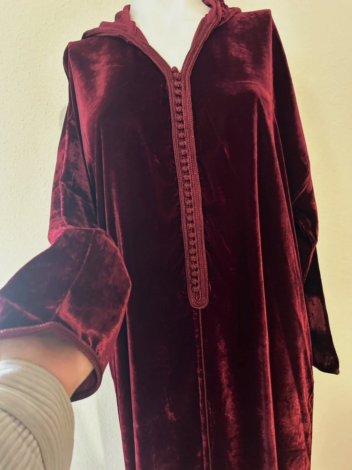 Jellaba Mebra haut de gamme – pièce unique