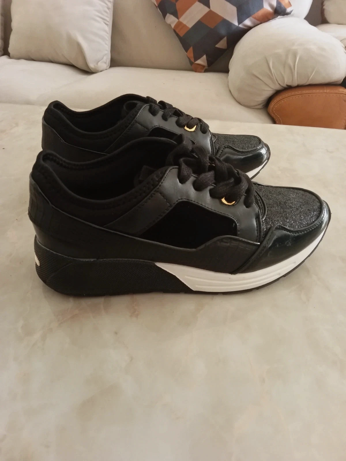 Baskets Femme Mosquitos Noires Taille 41 | Sneakers Confortables et Tendance