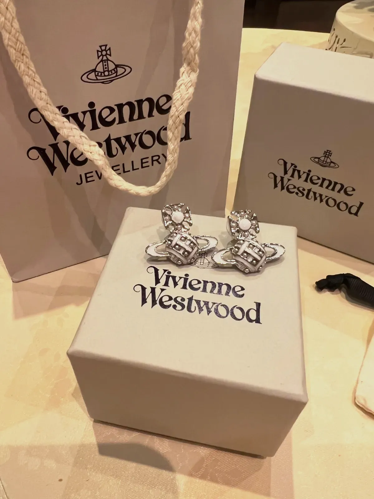 Boucles d'oreilles Vivienne Westwood orb argentées – Vivienne Westwood – argenté – taille Taille unique 5