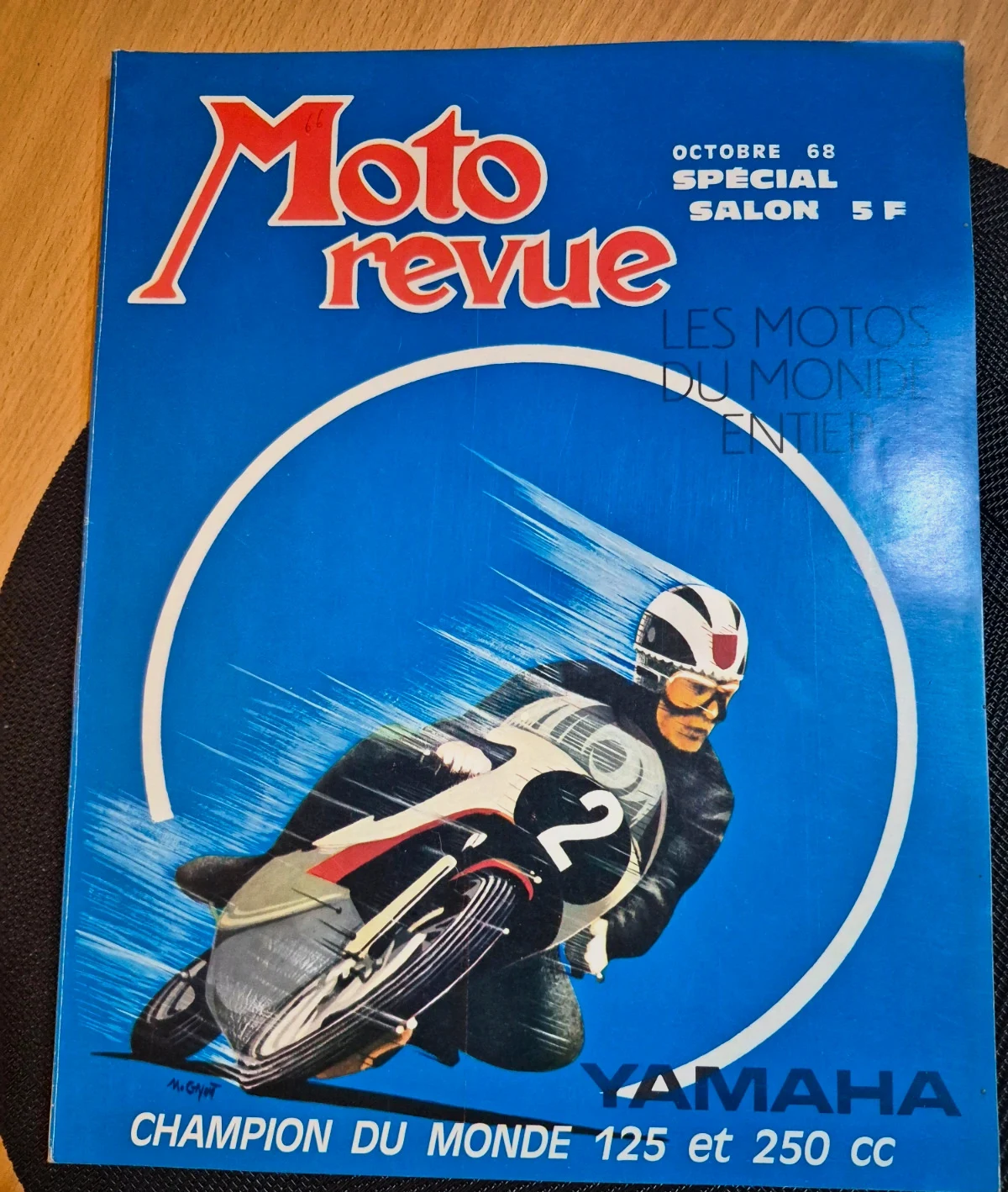 Moto Revue n°1902 - Spécial Salon 1968 - Yamaha Champion du Monde
