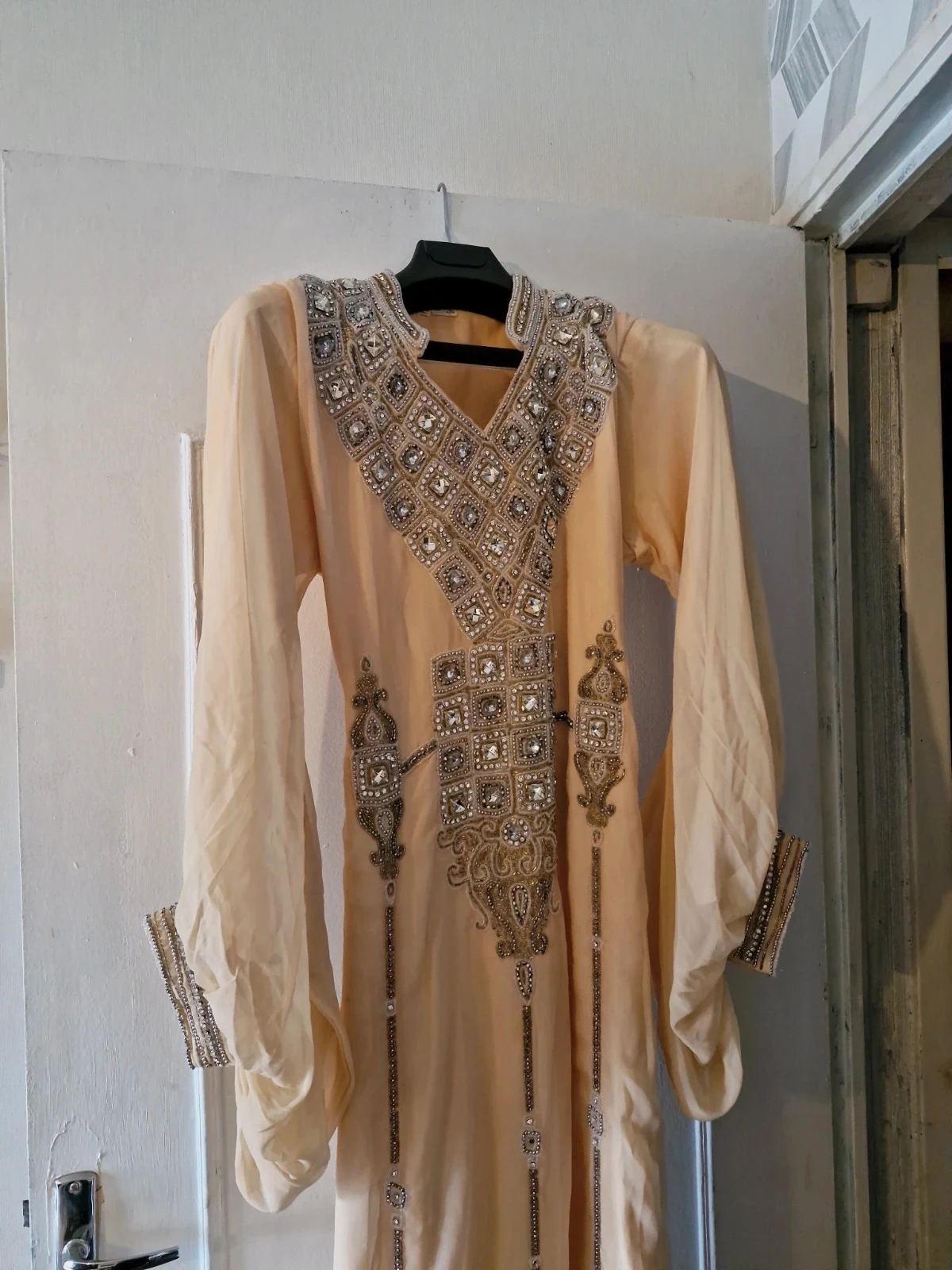 Robe Dubai