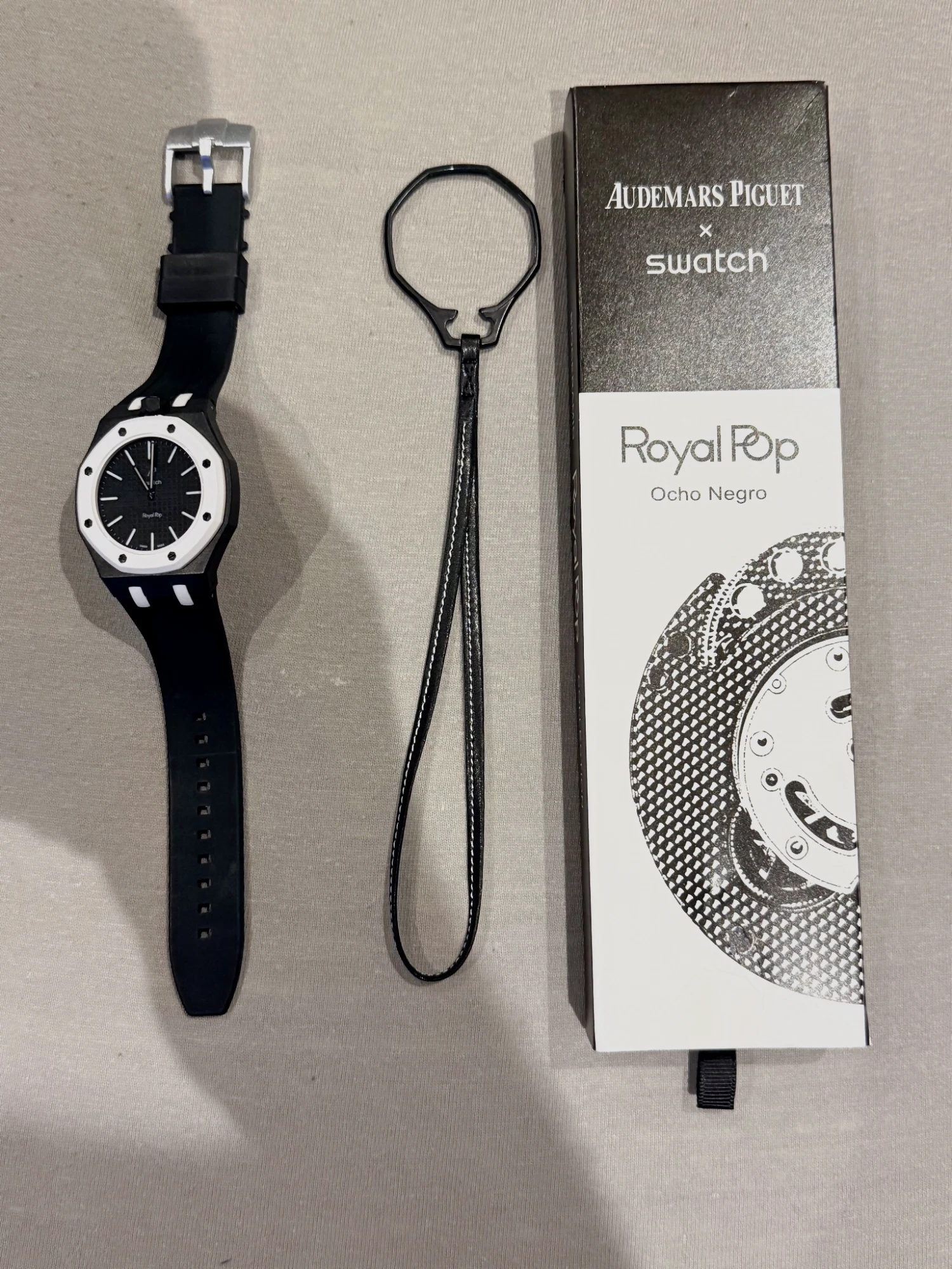 Montre Swatch x Audemars Piguet Royal Pop Ocho Negro