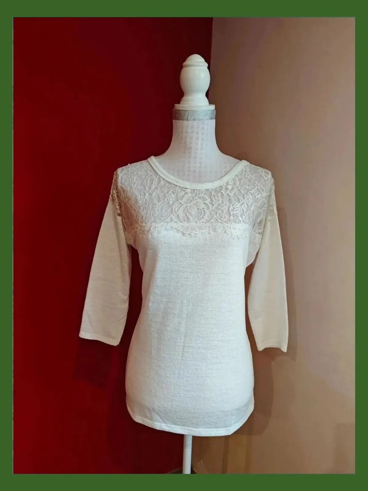 🌺Camiseta blanca con blonda en pecho – C&A – taille S / 36 / 8 2