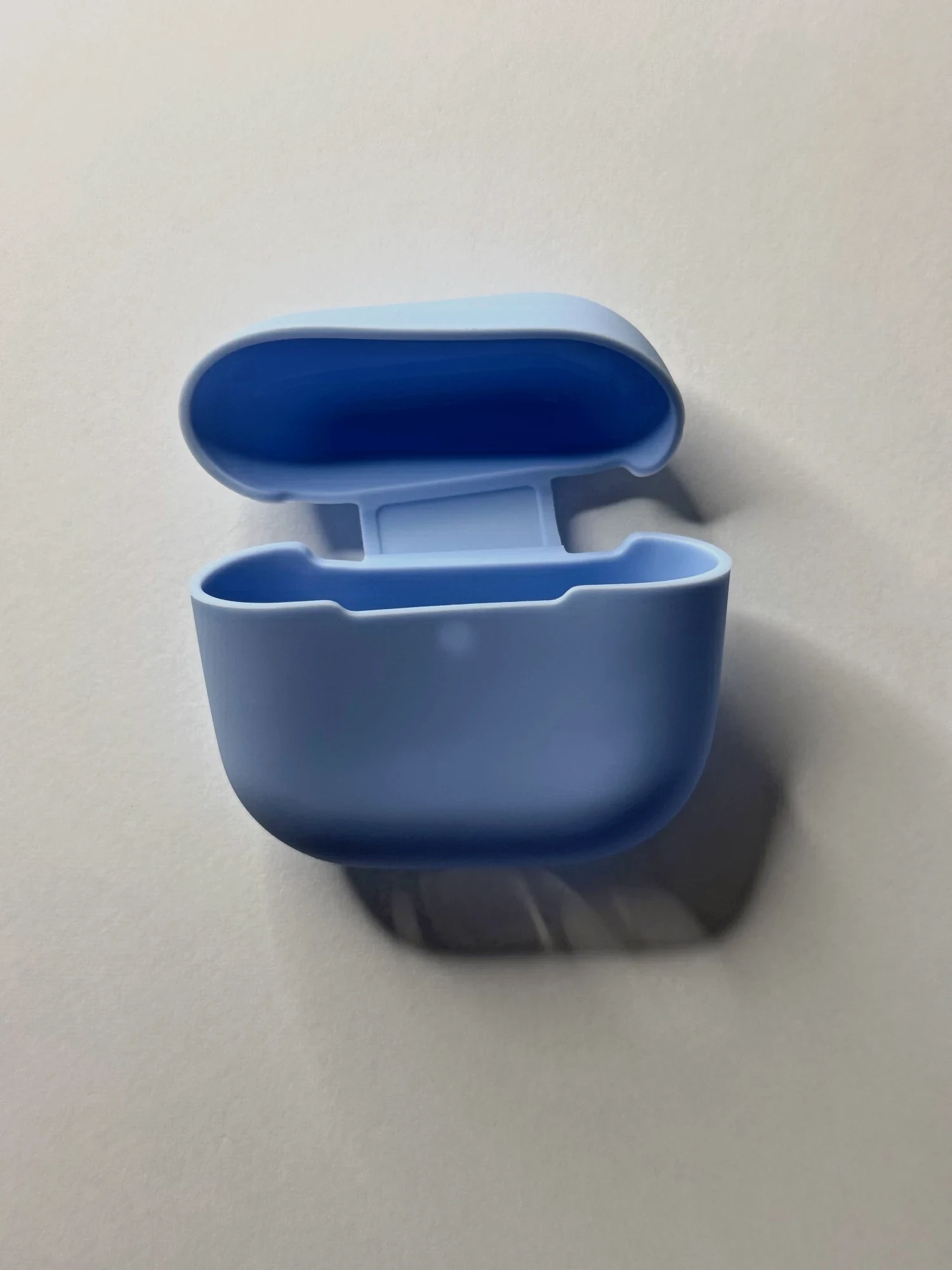 Coque Airpods 4 - Bleu ciel - Silicone – Sans marque