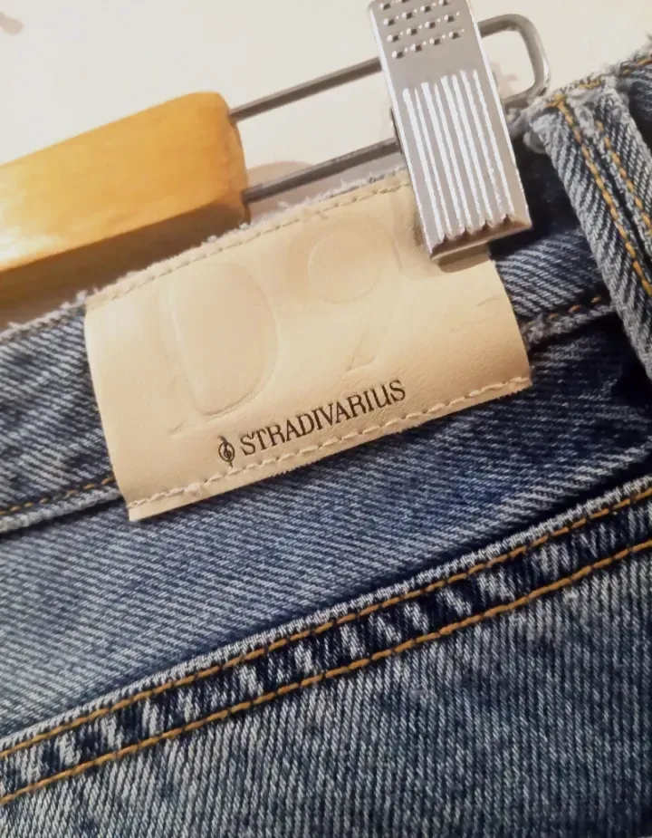 Pantalón vaquero de chica talla 32 – Stradivarius – taille 34 8
