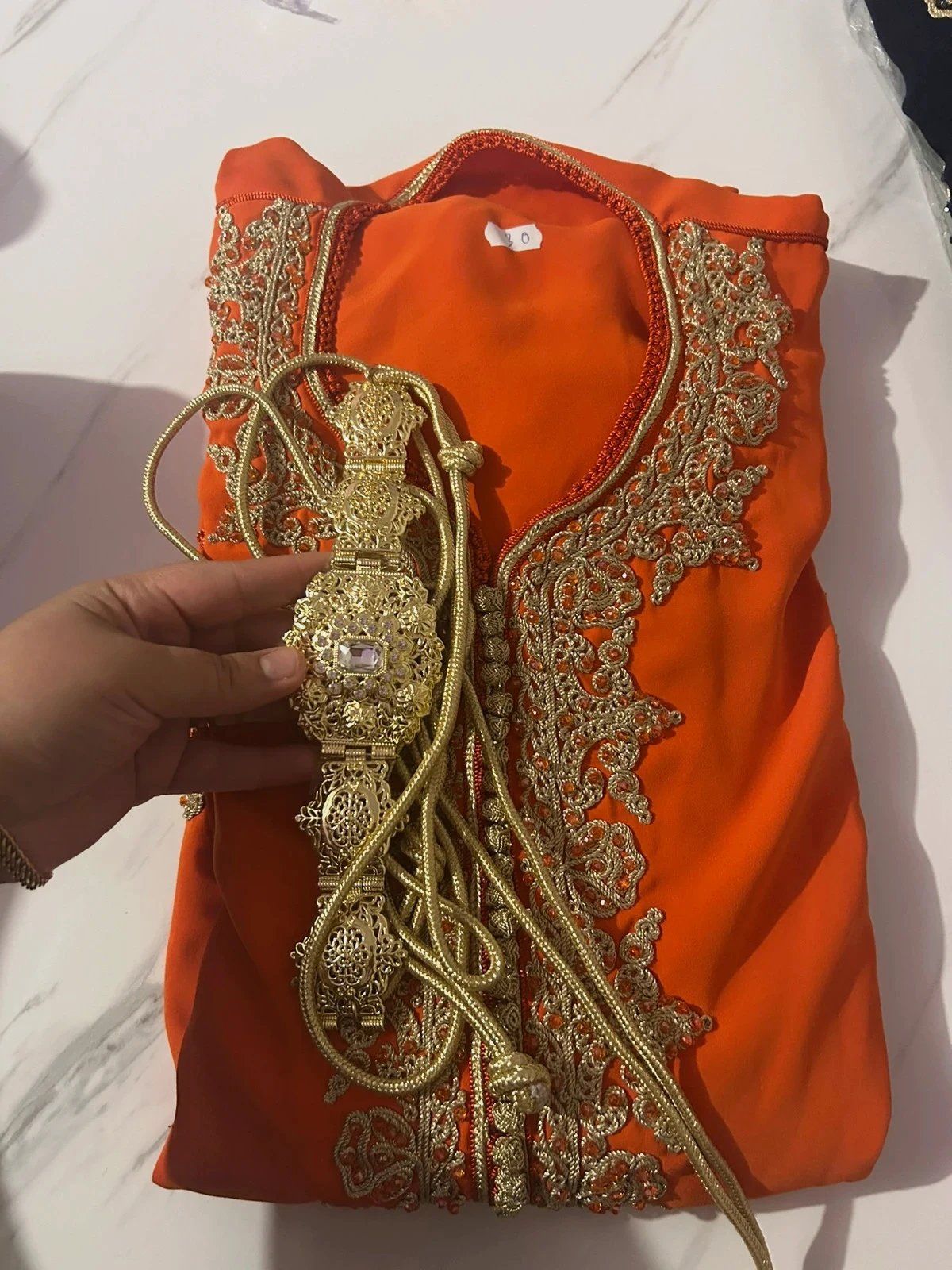 Caftan crêpe de soie original avec ceinture prix fixe