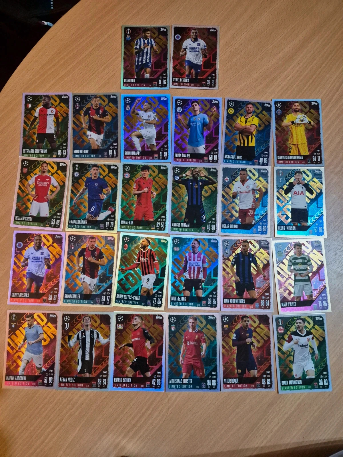 Lot de 26 cartes topps match attax limited edition