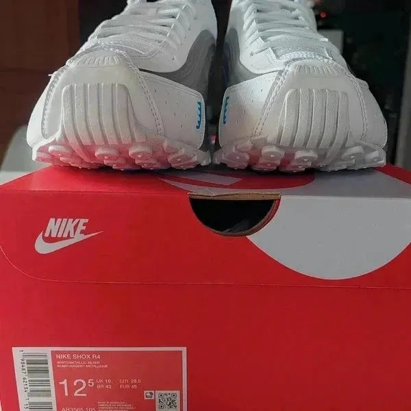 Nike Shox R4 Blue Hero – Nike – blanc, argent, bleu – taille 45 3