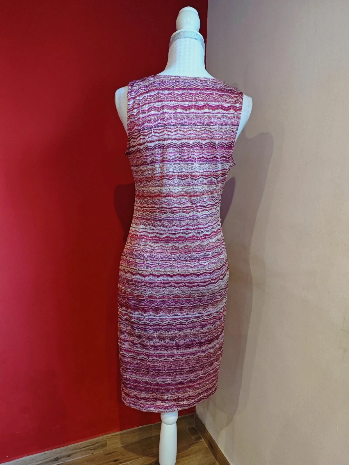 🌺Vestido entallado tonos rosas e hilos dorados con tirantes anchos, talla M – H&M – taille M / 38 / 10 4