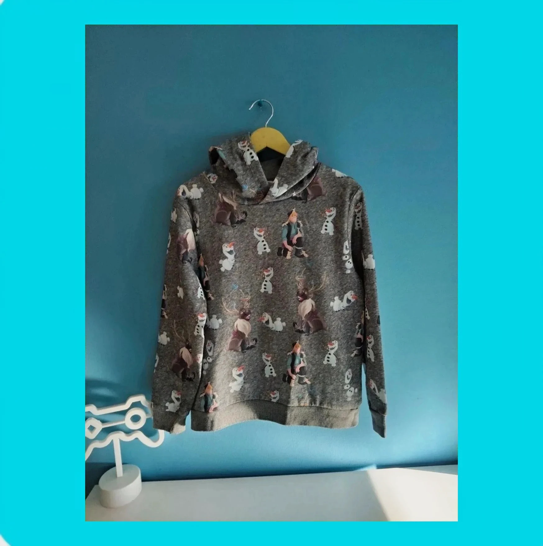 🩵 Divertida Sudadera Olaf Disney 🩵 – H&M – taille 9 ans / 134 cm