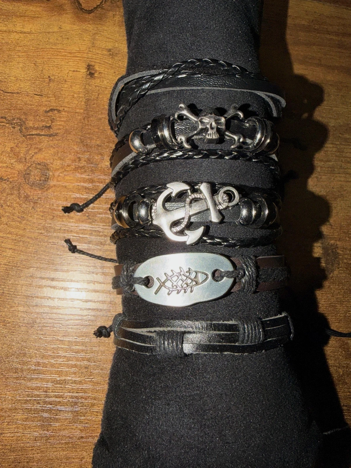 Lot de 4 bracelets rock marin & tête de mort – réglables – Inconnu – taille Taille unique
